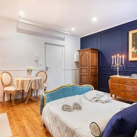 Le Marquis - Centre-ville - Wi-fi & Netflix Apartment
